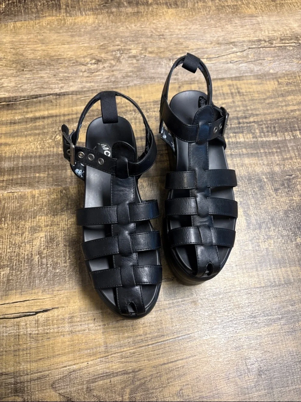 LAMODA Platform Sandals